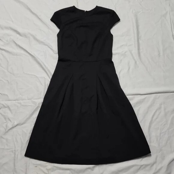☀️Cap sleeve stretch knit Dress☀️ - Picture 1 of 4